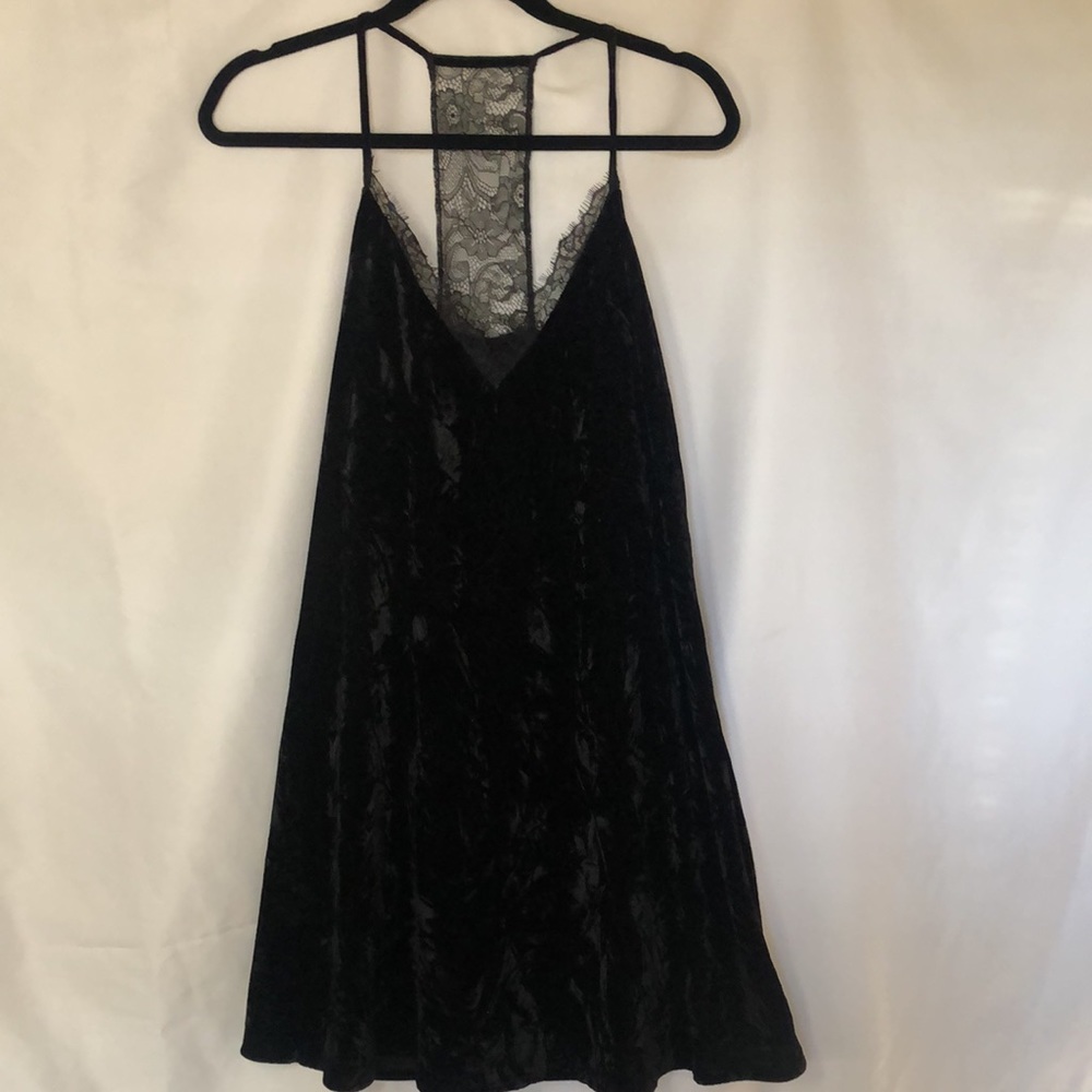 FRENCH CONNECTION spaghetti strap black velvet and lace dress. Size 2. - Picture 6 of 11
